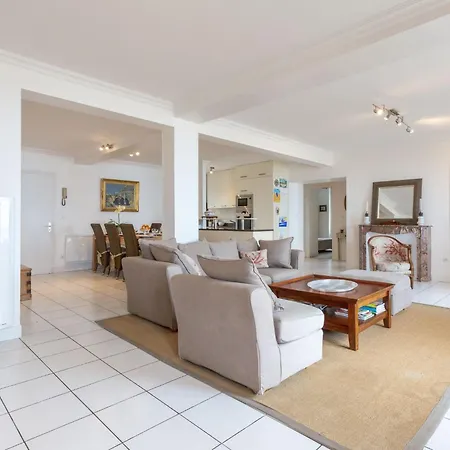 Apartment Annie By Interhome Jullouville-les-Pins